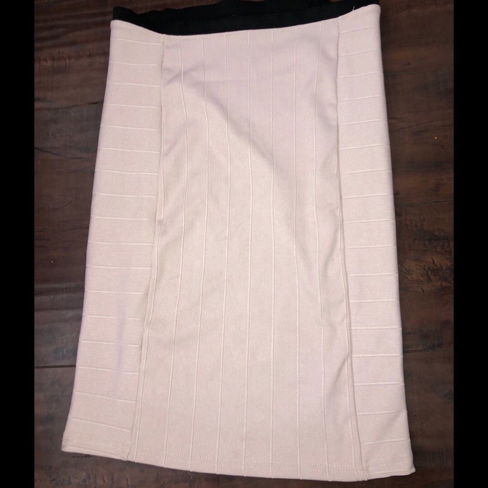 LIGHT PINK RIBBED PENCIL SKIRT FROM ZARA